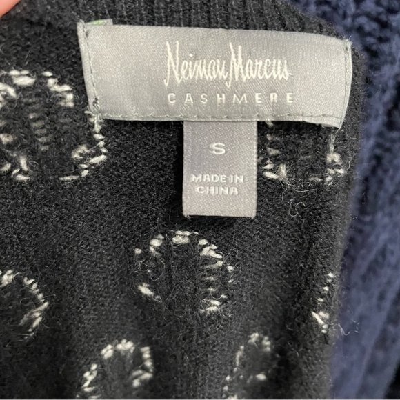 Neiman Marcus Polka Dot Cashmere Crew Neck Sweater Black - Picture 5 of 6